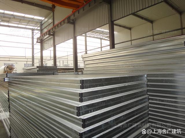 部分,市場的競爭非常大,而單純地做好隔墻板輕質(zhì)這一效果是遠(yuǎn)遠(yuǎn)不夠的